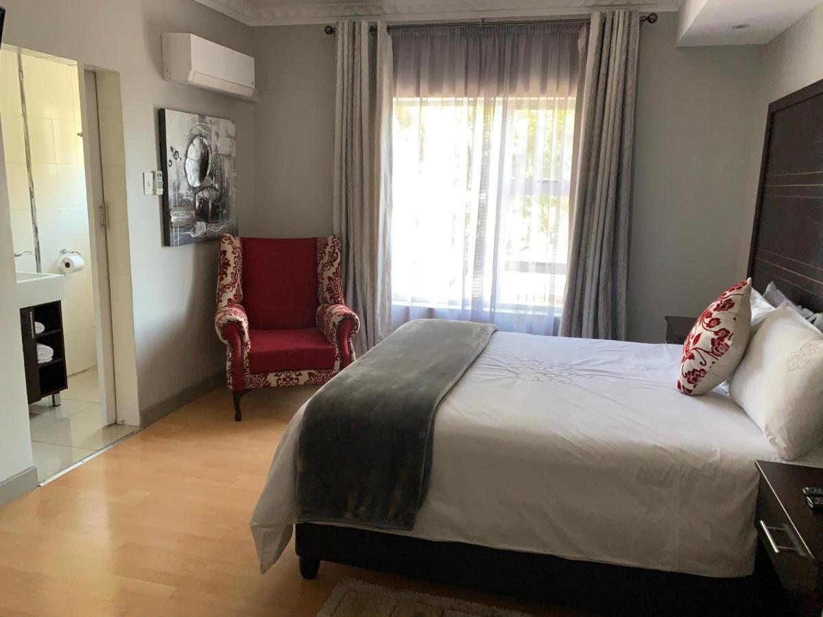 Leighton Court Hotel Newcastle Bagian luar foto