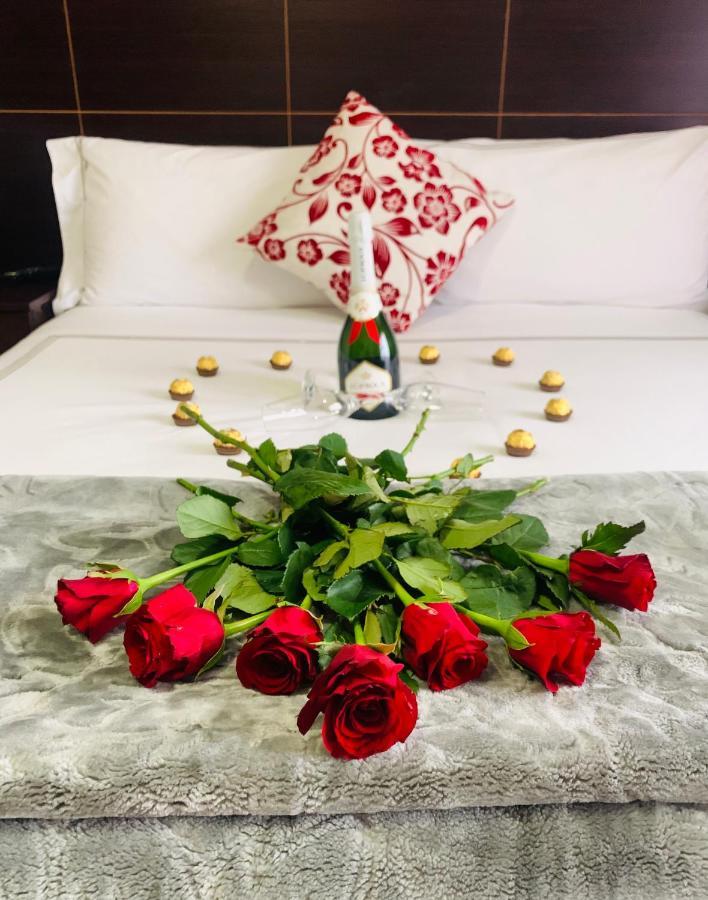 Leighton Court Hotel Newcastle Bagian luar foto